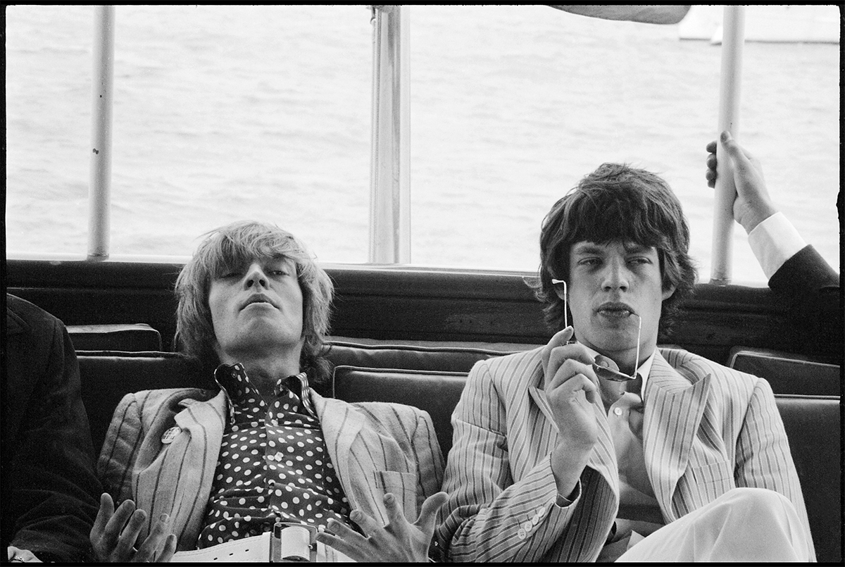 Brian Jones and Mick Jagger, Hudson River, New York, 1966 (photograph by Linda McCartney, courtesy of the Ballarat International Foto Biennial)